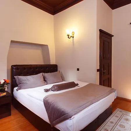 طاهر أغا كوناجي 4*